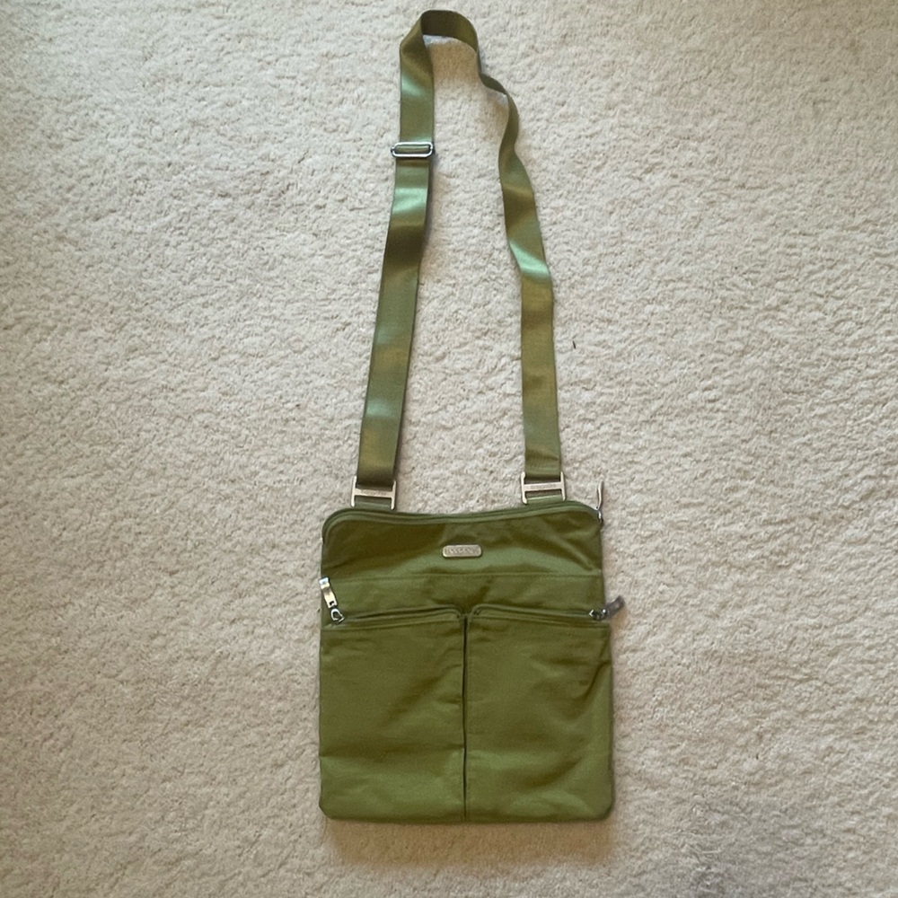 Baggallini Green Purse